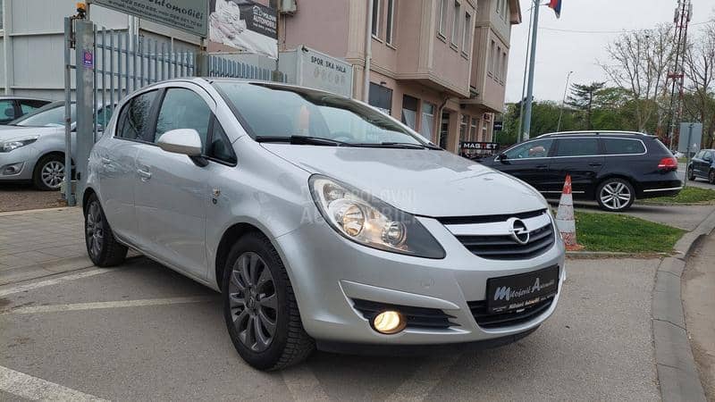 Opel Corsa D 1.2 TNG