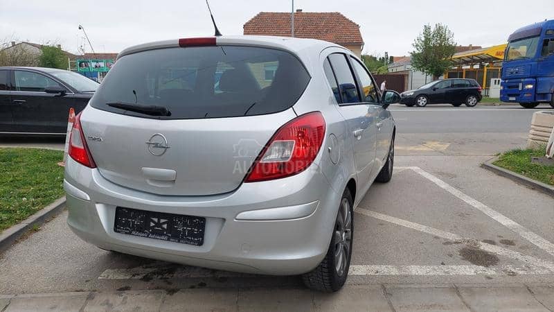 Opel Corsa D 1.2 TNG