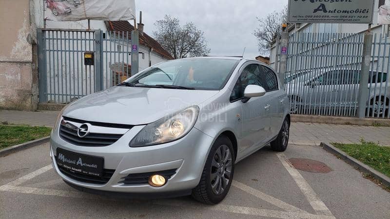 Opel Corsa D 1.2 TNG