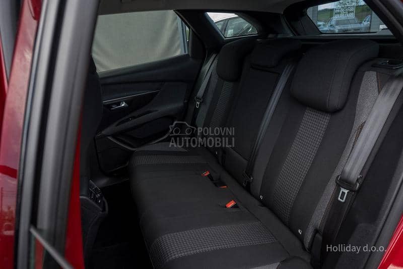 Peugeot 3008 1.5BlueHDI Aut
