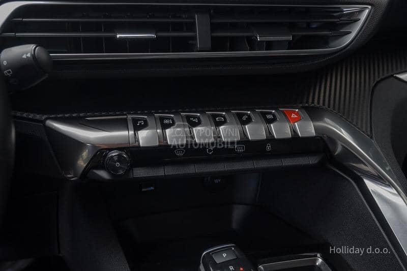Peugeot 3008 1.5BlueHDI Aut