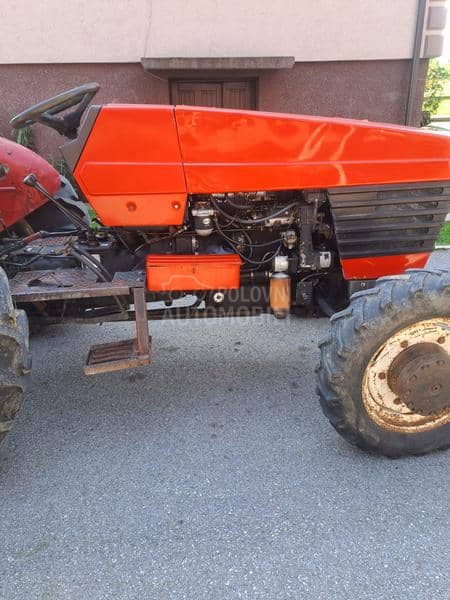 Universal 683