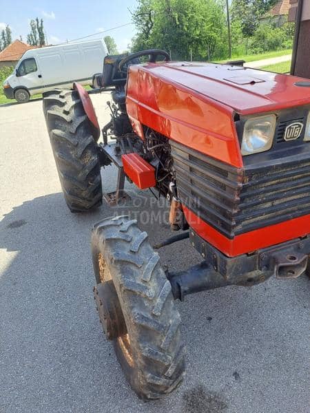 Universal 683