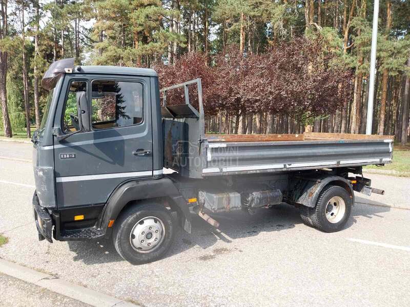 Mercedes Benz 814