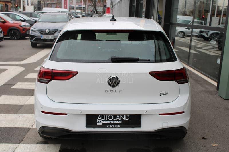 Volkswagen Golf 8 1.0 TSI Life