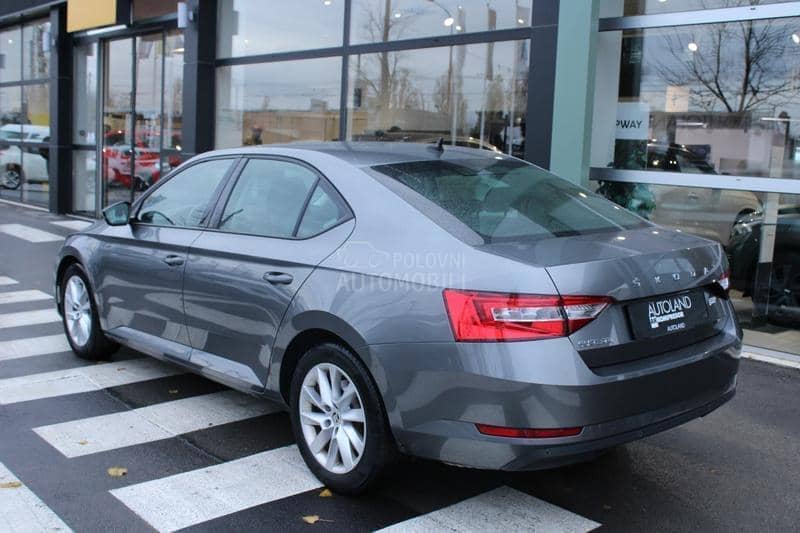 Škoda Superb 1.5 TSI Active