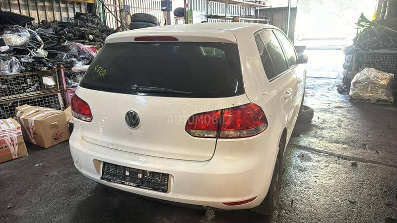 Volkswagen Golf 6 2009 -  kompletan auto u delovima