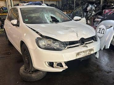 Volkswagen Golf 6 2009 -  kompletan auto u delovima