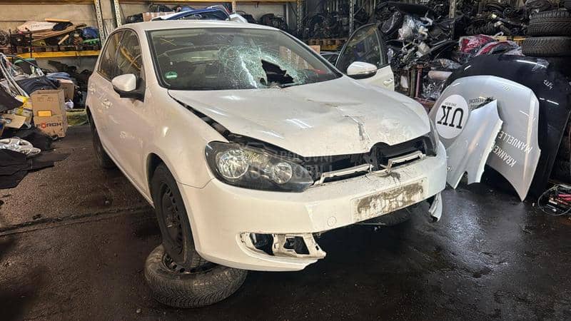 Volkswagen Golf 6 2009 -  kompletan auto u delovima