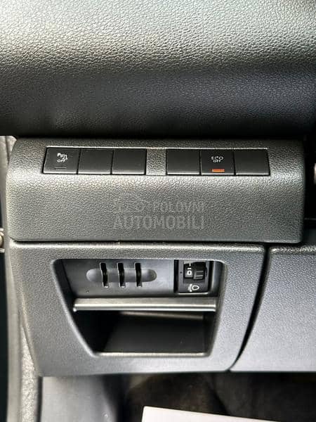 Peugeot 3008 1.6HDI/AUTO.MATIK
