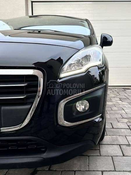 Peugeot 3008 1.6HDI/AUTO.MATIK