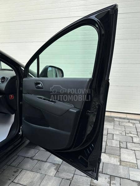 Peugeot 3008 1.6HDI/AUTO.MATIK