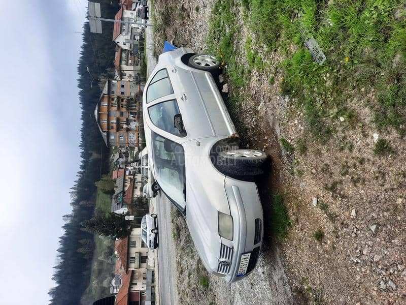 Volkswagen Bora V5