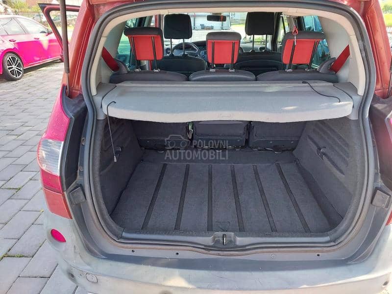 Renault Scenic 1.5 dci