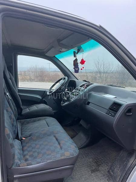 Mercedes Benz Vito 
