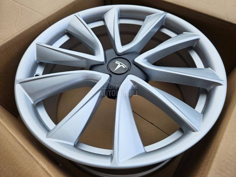 Aluminijumske felne  19" 5 x 114.3