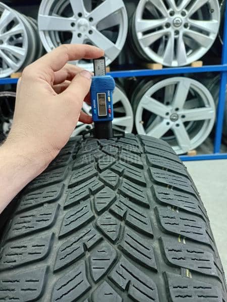 Fulda 205/60 R16 Zimska