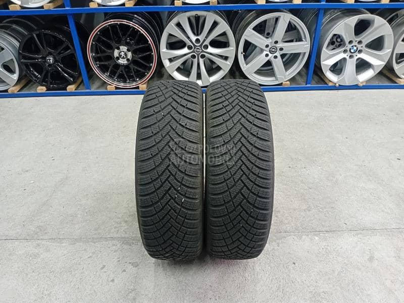 Hankook 205/60 R16 Zimska