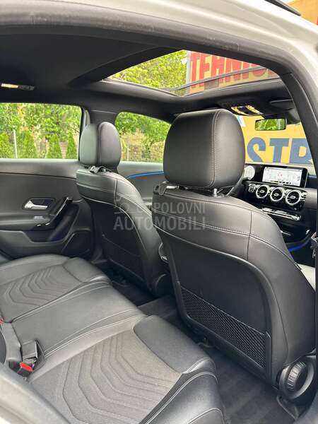 Mercedes Benz A 180 AMG/Pano/Ambient