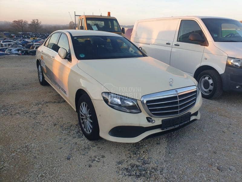 Mercedes Benz E Klasa 2017 -  kompletan auto u delovima