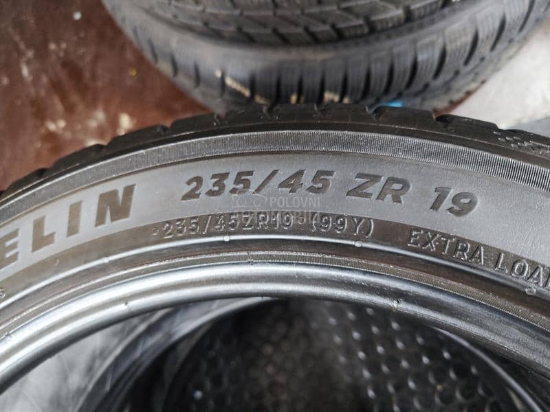 Michelin 235/45 R19 Letnja