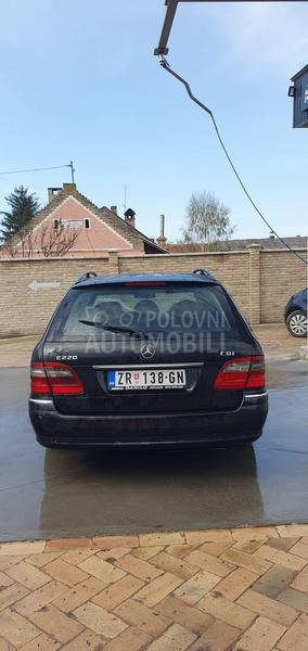 Mercedes Benz E 220 Cdi