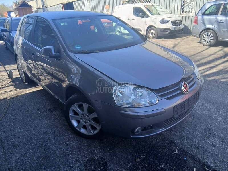 Volkswagen Golf 5 2007 -  kompletan auto u delovima