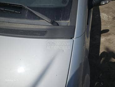 Hauba W168 Delovi za Mercedes Benz A Klasa od 2000. do 2004. god.