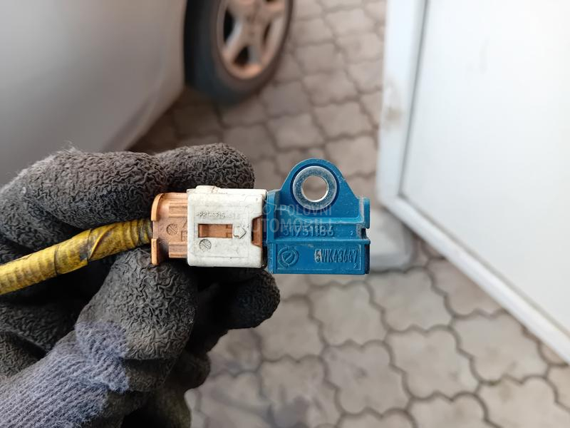 Senzor airbag