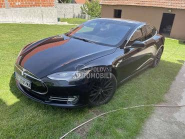 Tesla Model S 90D