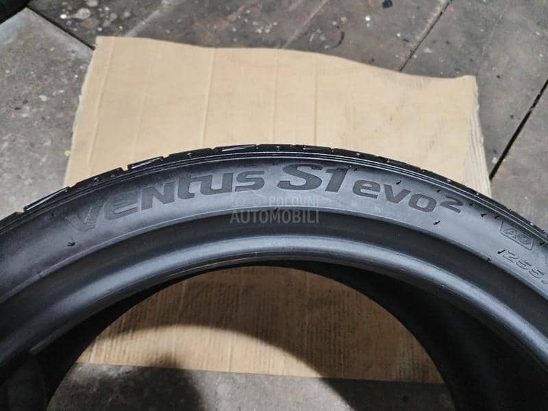 Hankook 255/35 R19 Letnja