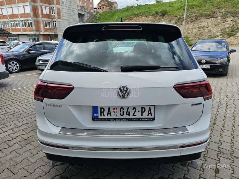 Volkswagen Tiguan R LINE