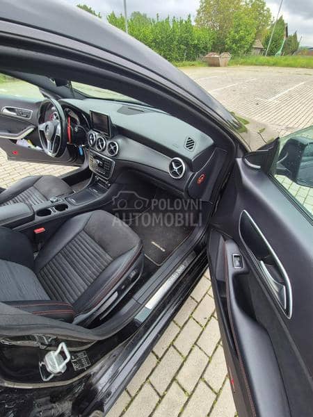 Mercedes Benz CLA 250 AMG