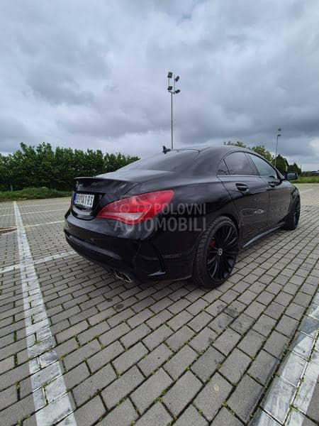 Mercedes Benz CLA 250 AMG