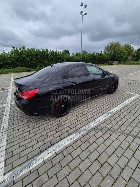 Mercedes Benz CLA 250 AMG
