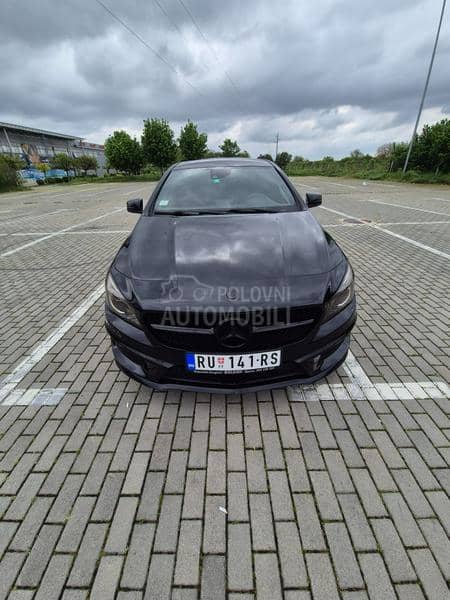 Mercedes Benz CLA 250 AMG