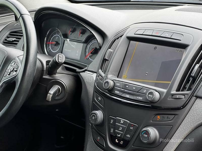 Opel Insignia P E R F E K T N A