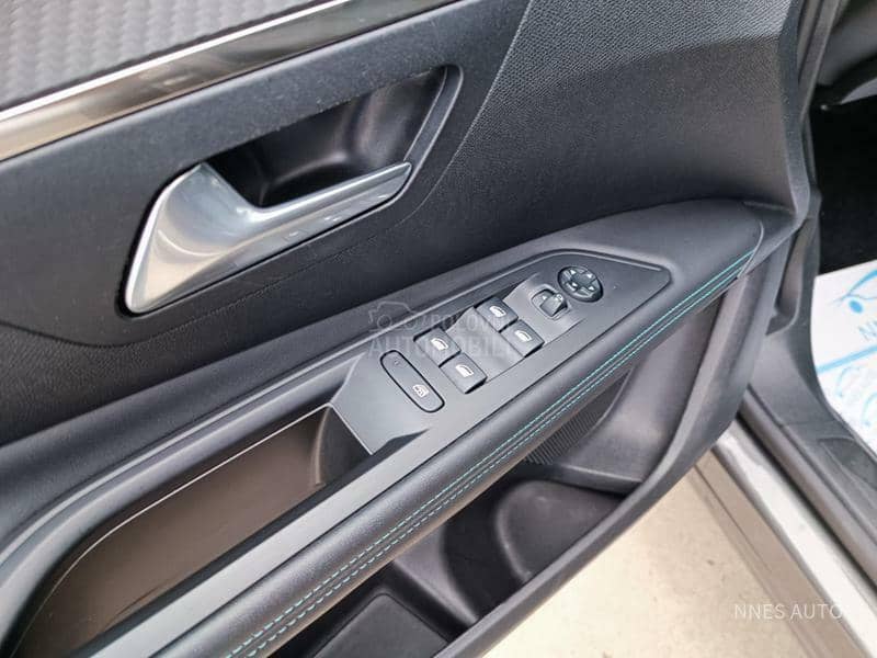 Peugeot 3008 1.5hdi ALLURE