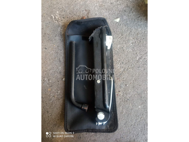 Dizalica i kljuc za Opel Astra J