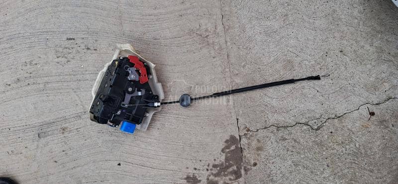 Unut.brava pr.leva vrata