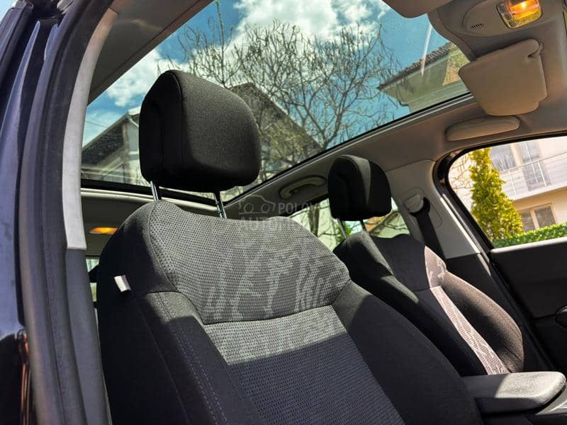 Peugeot 3008 2.0hdi allure