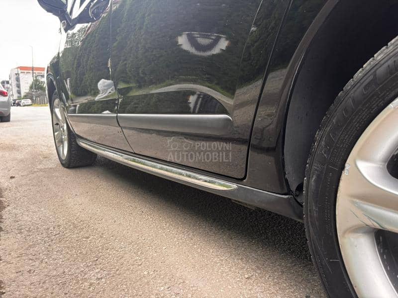 Peugeot 3008 2.0hdi allure