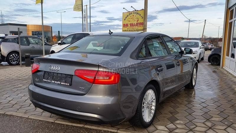 Audi A4 2.0TDI RESTY/LED/AUT