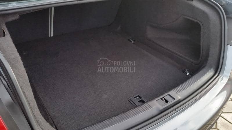 Audi A4 2.0TDI RESTY/LED/AUT