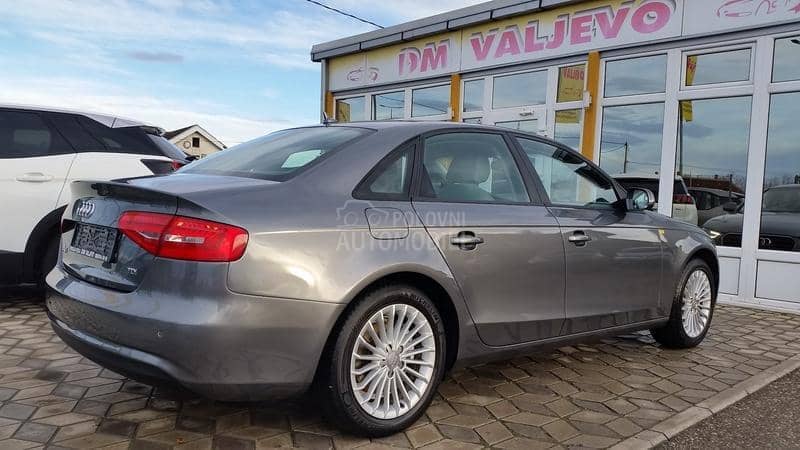 Audi A4 2.0TDI RESTY/LED/AUT
