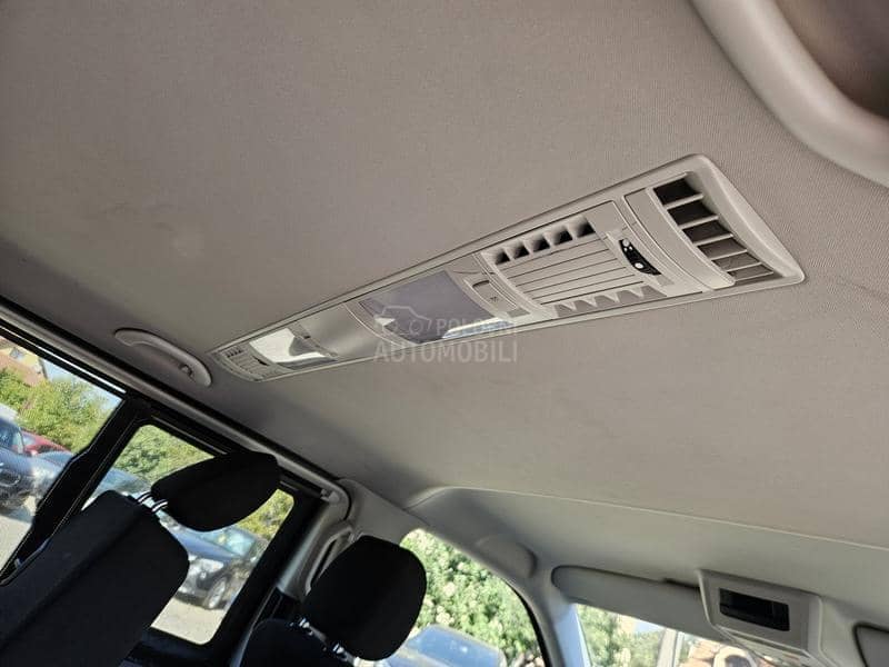 Volkswagen Transporter T6 2.0 tdi caravelle 4x4