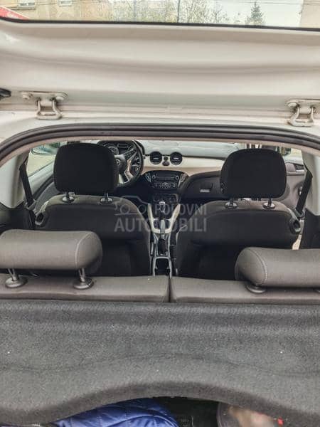 Opel Adam 
