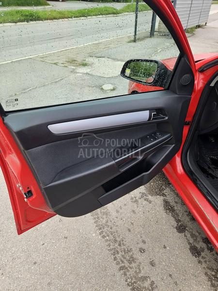 Opel Astra H 