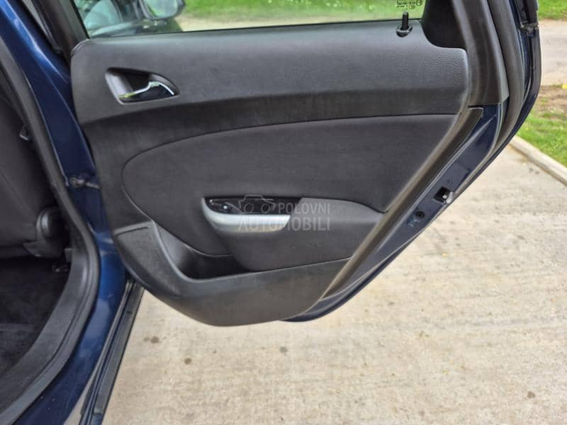 Opel Astra J 2.0 CDTI A.U.T.O.M.
