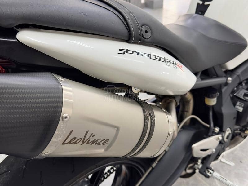 Triumph Street triple 675 R